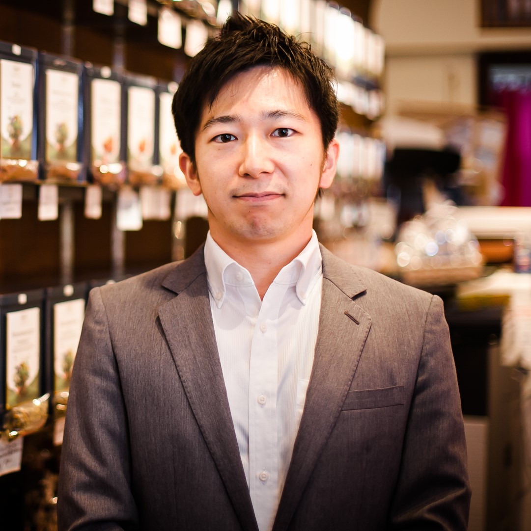 ティーマスター小濱純氏